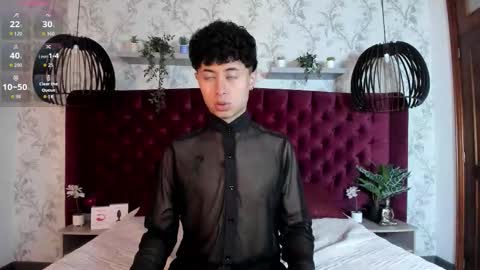 noah_dupont_ online show from September 15, 8:31 pm