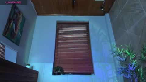 noah_dupont_ online show from September 29, 7:19 pm