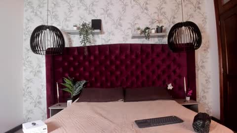 noah_dupont_ online show from December 20, 11:28 am