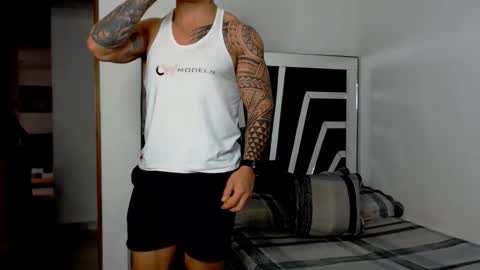 Noah Harris01 online show from November 12, 9:25 pm