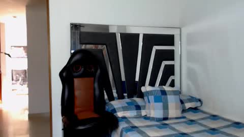 Noah Harris01 online show from November 22, 2:05 pm