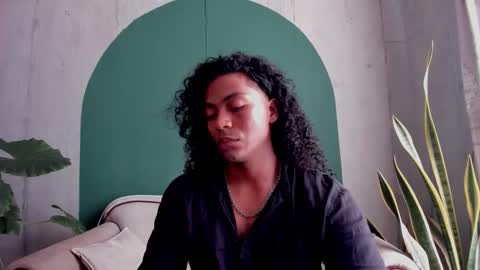 Noah online show from November 20, 6:40 pm