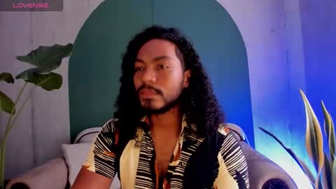 Noah online show from January 15, 6:00 pm