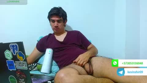 noah_meyer_ online show from November 26, 10:27 am