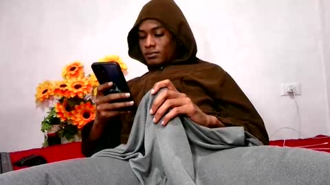 Snapshot of noah_miller7 chatting on December 19, 7:10 pm Noah Millers online show from December 19, 7:10 pm