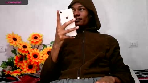 Snapshot of noah_miller7 chatting on January 18, 2:10 pm Noah Millers online show from January 18, 2:10 pm