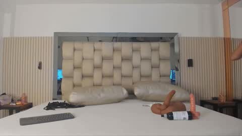  NOAH  online show from March 9, 12:09 pm