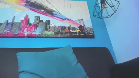    online show from December 14, 6:52 pm