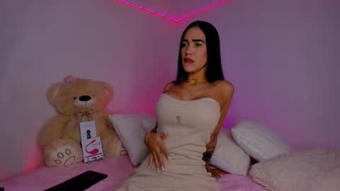 Noah online show from December 2, 3:51 pm