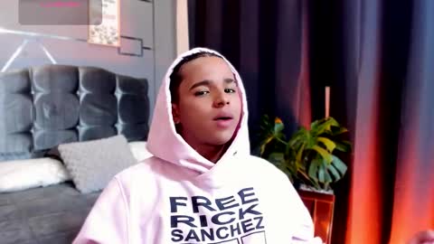 noah_smith04 online show from November 22, 12:37 pm