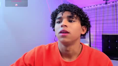 noah_smith04 online show from November 27, 9:50 pm