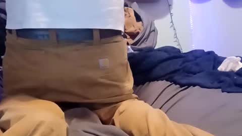 Noah Wesley online show from November 17, 4:40 am