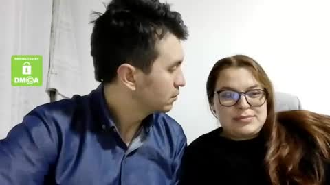 noah_y_lola online show from August 7, 6:37 am