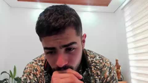 LIAM- noah online show from November 11, 1:33 pm