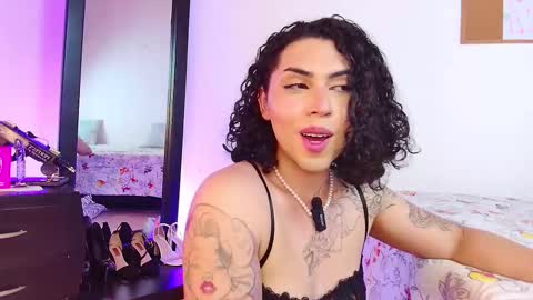 noahmonroe_11 online show from December 14, 8:46 pm