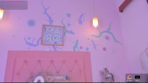 Snapshot of noahperezz chatting on February 14, 2:08 am noahperezz online show from February 14, 2:08 am