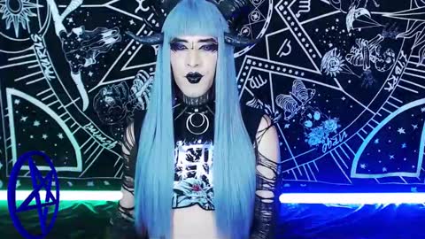 caroline online show from January 7, 11:03 pm