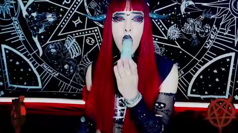 caroline online show from January 25, 4:02 am