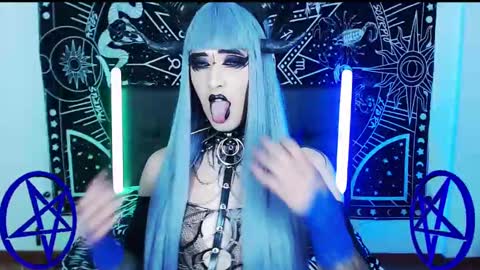 caroline online show from February 4, 8:02 am