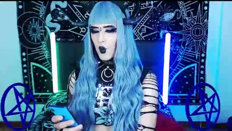 caroline online show from February 5, 5:30 am