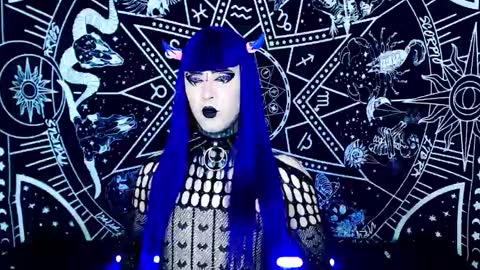 caroline online show from November 15, 3:04 am