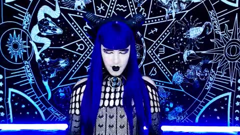 caroline online show from November 29, 12:24 am