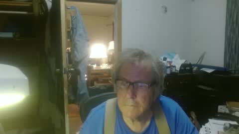 nochancres online show from February 21, 8:29 am