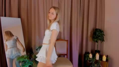 Snapshot of noctisveil chatting on July 20, 10:39 am Aurora online show from July 20, 10:39 am