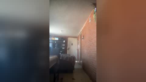 noecervantes232834905 online show from April 28, 9:09 pm
