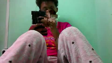 noellah online show from September 10, 7:03 pm