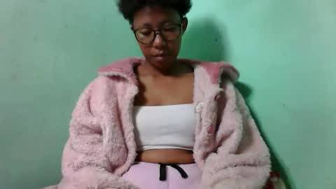 noellah online show from October 9, 5:27 am