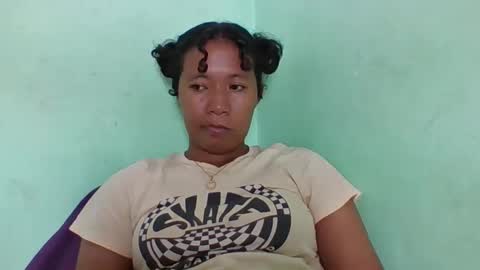 Snapshot of noellah chatting on April 24, 6:54 pm noellah online show from April 24, 6:54 pm