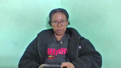Snapshot of noellah chatting on May 27, 12:46 pm noellah online show from May 27, 12:46 pm