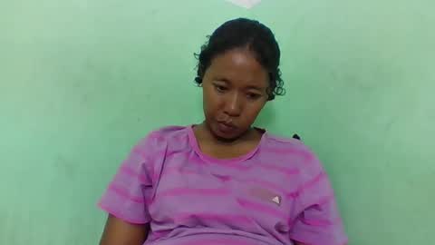 Snapshot of noellah chatting on May 29, 5:16 am noellah online show from May 29, 5:16 am