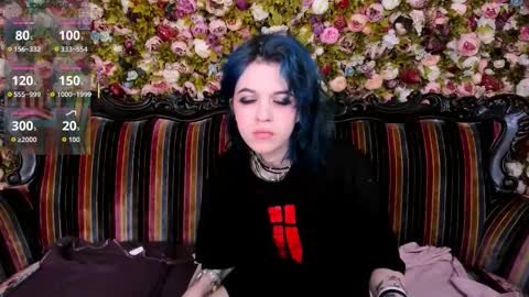 Elly online show from February 22, 10:30 pm