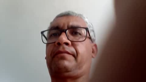 noelliam online show from December 12, 5:15 pm