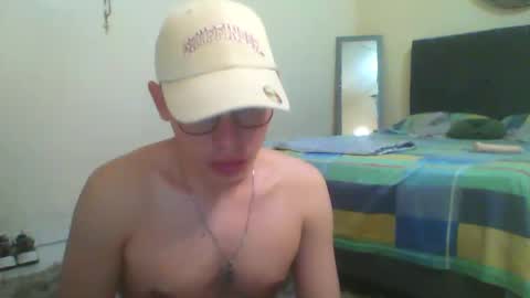 Snapshot of noha_free chatting on March 10, 2:39 am Noha online show from March 10, 2:39 am