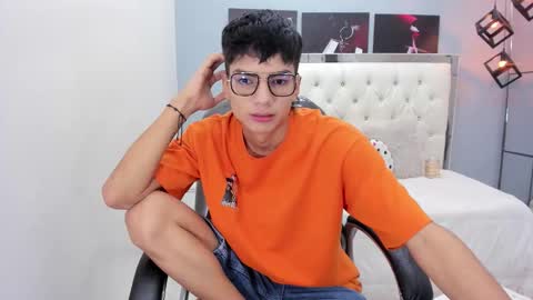 Noha Scott online show from March 18, 10:57 pm