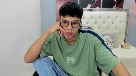 Noha Scott online show from April 24, 10:45 pm