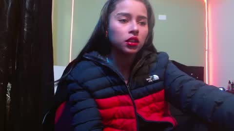 Noha Thomson online show from October 16, 9:27 pm