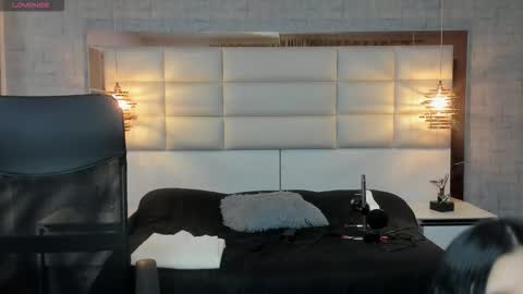  Nohemi   online show from September 20, 7:04 pm