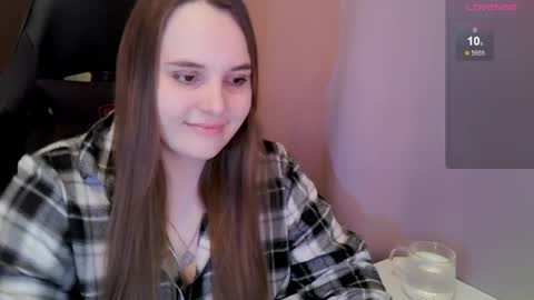 noir_ember_ online show from April 20, 4:21 pm