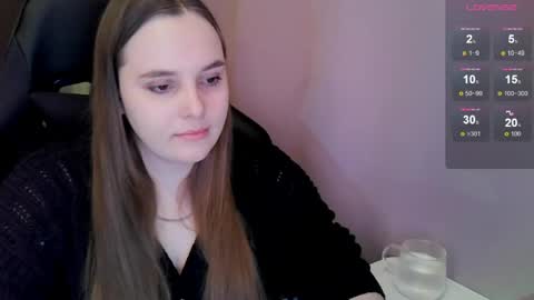 noir_ember_ online show from April 21, 4:45 pm