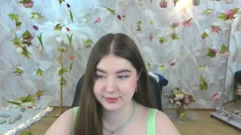 noirwhisper online show from March 21, 6:33 pm