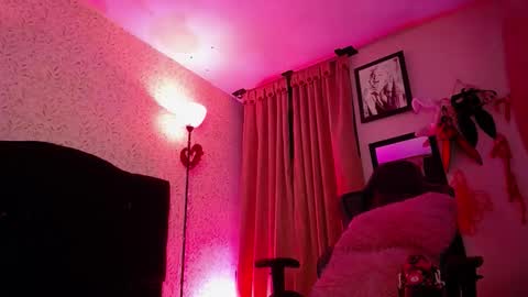 noise_lux online show from February 28, 11:55 am