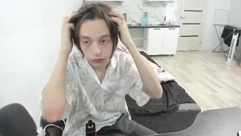 Snapshot of nolan_sagee chatting on June 14, 7:10 am nolan_sagee online show from June 14, 7:10 am