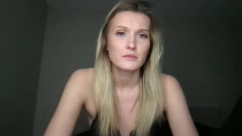 nolan_xx online show from February 2, 6:34 am