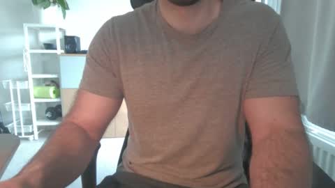 noname1994 online show from March 29, 7:52 am