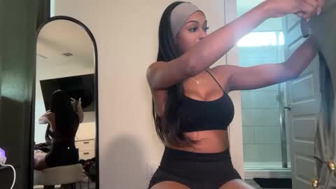 Snapshot of noodsovernudes chatting on April 25, 3:42 pm NoodsOverNudes online show from April 25, 3:42 pm