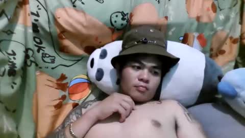 noone63x online show from April 19, 1:54 pm